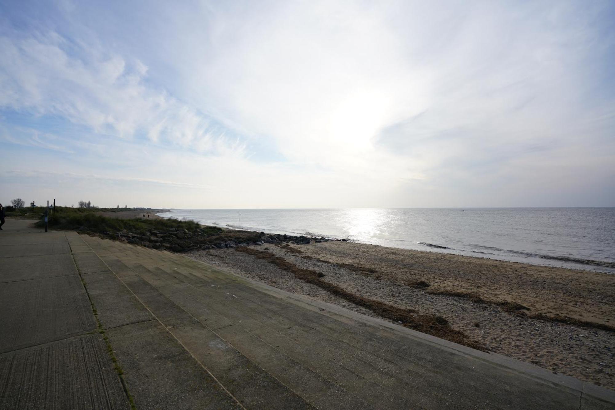Sea Lavender Chalet, Close To Sandy Chalet *